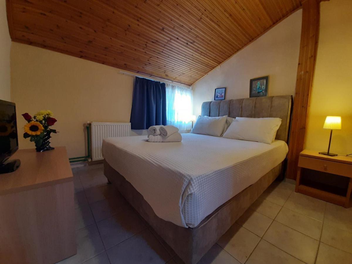 Hotel Flesvos Pefkochori Extérieur photo